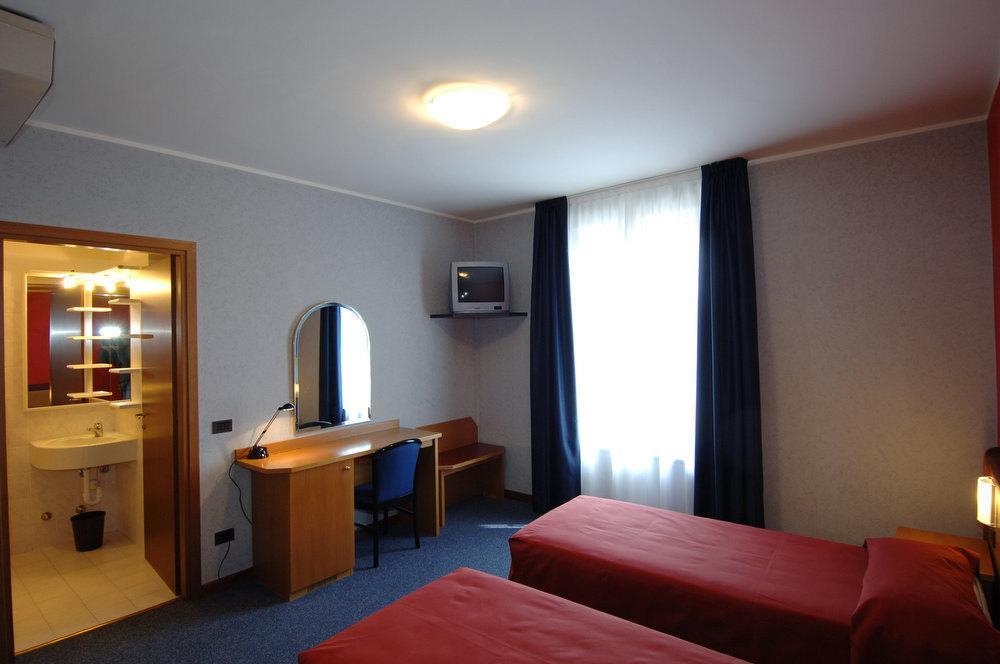 Hotel Residence Ducale Porto Mantovano Eksteriør bilde